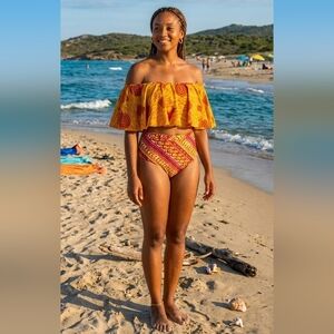 🎈NWOT 2 pcs bathing suit Small